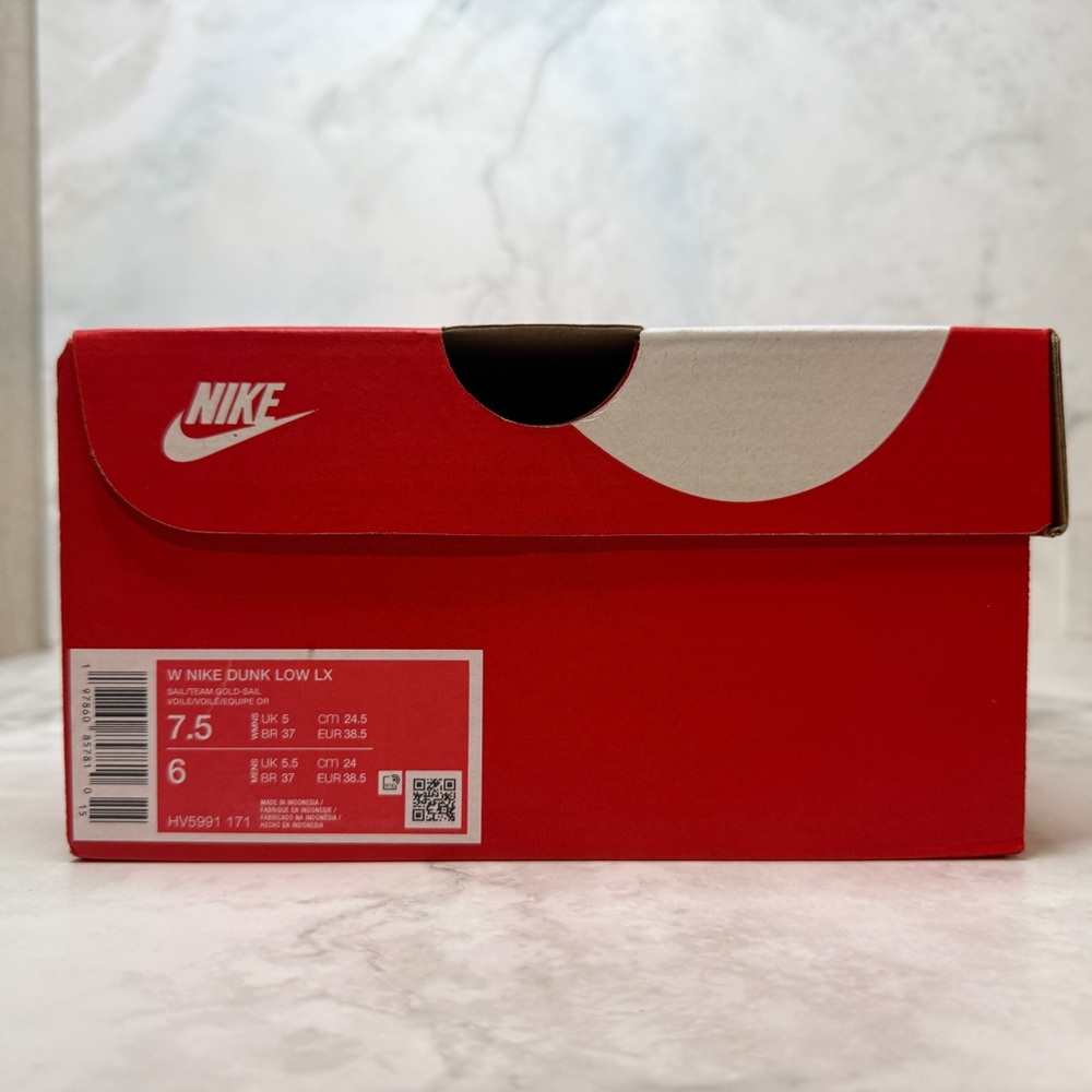 Authentic Nike Shoe Box – Empty Packaging Only - Picture 3 of 15